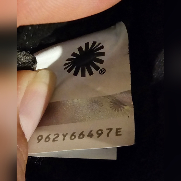 UGG Lakesider Ankle Boots - Picture 3 of 10